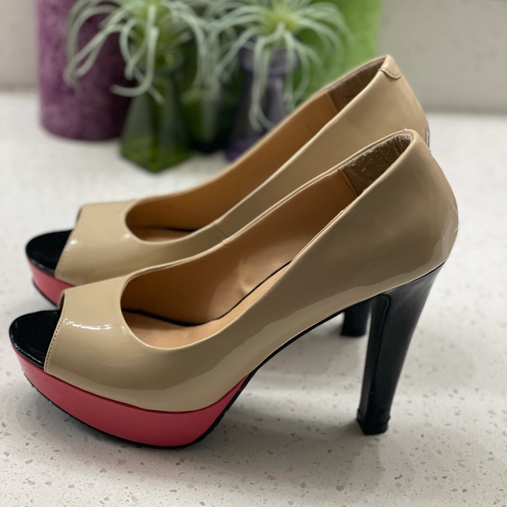 Candie’s Heels.   Color: CaSunnyBlush Size: 8.5.  Only worn once.